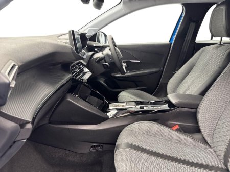 2026 Peugeot 208 - photo 2