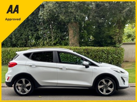 2020 Ford Fiesta - photo 5