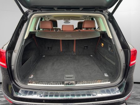 2018 Volkswagen Touareg - photo 17