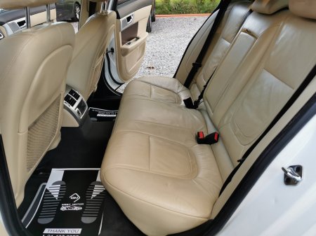 2011 Jaguar XF - photo 30