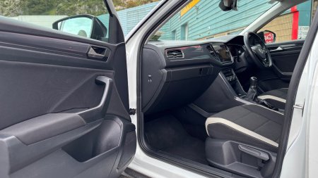 2021 Volkswagen T-Roc - photo 16