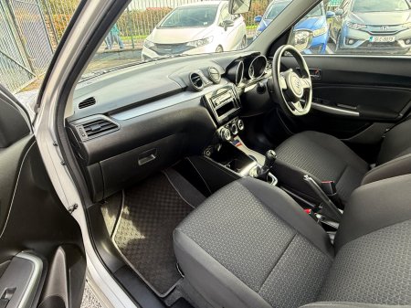 2017 Suzuki Swift - photo 15