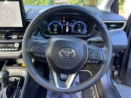 2023 Toyota Corolla - photo 4