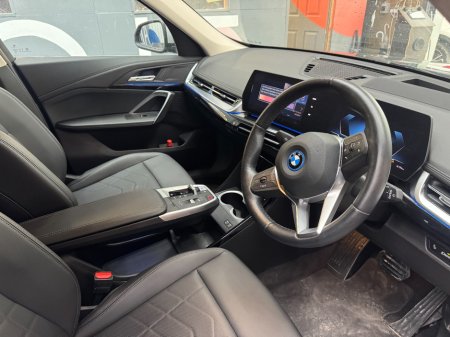 2024 BMW iX1 - photo 9