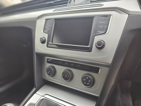 2016 Volkswagen Passat - photo 19