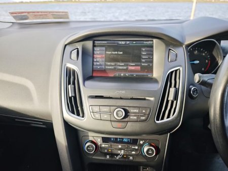 2016 Ford Focus - photo 12