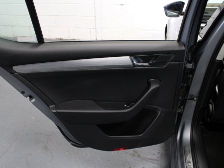 2021 Skoda Superb - photo 32