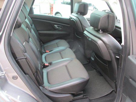 2017 Renault Scenic - photo 10