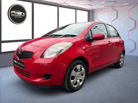 2008 Toyota Yaris - photo 2