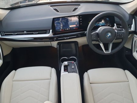 2026 BMW iX1 - photo 4