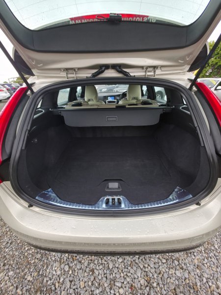 2017 Volvo V60 - photo 23