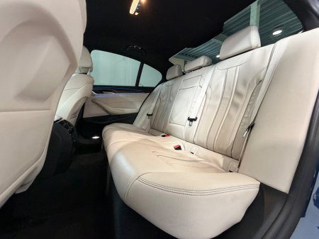 2022 BMW 5-Series - photo 20