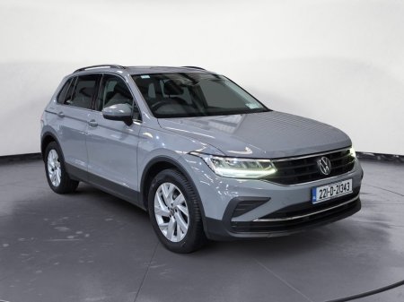 2022 Volkswagen Tiguan - photo 3