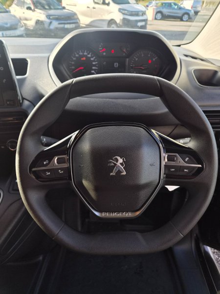 2024 Peugeot Partner - photo 10