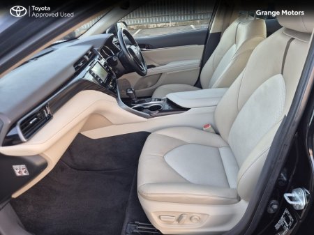 2021 Toyota Camry - photo 7