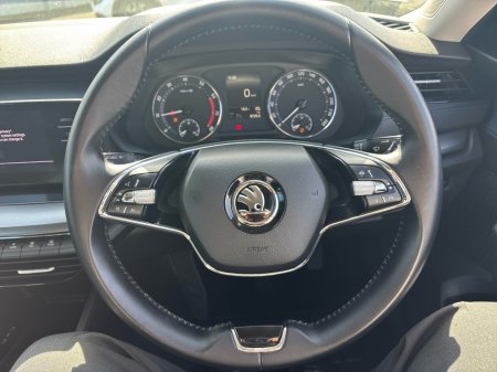 2022 Skoda Octavia - photo 12