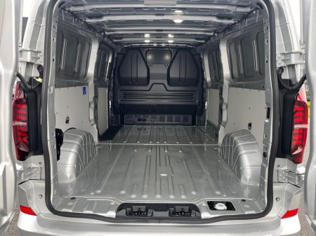 2026 Volkswagen Transporter - photo 12
