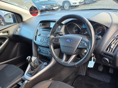 2017 Ford Focus - photo 5