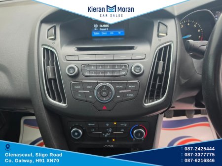 2015 Ford Focus - photo 21