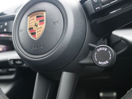 2026 Porsche Macan - photo 14
