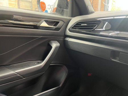 2024 Volkswagen T-Roc - photo 12