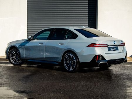 2025 BMW i5 - photo 10