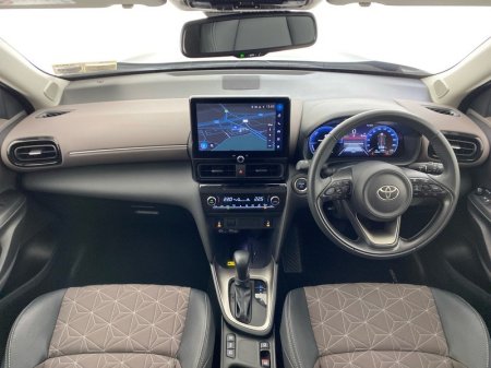 2025 Toyota Yaris Cross - photo 8