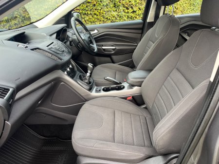 2014 Ford Kuga - photo 24