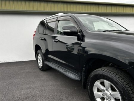 2017 Toyota Land Cruiser - photo 5