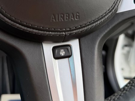 2019 BMW 5-Series - photo 23