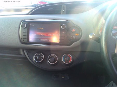 2015 Toyota Yaris - photo 7