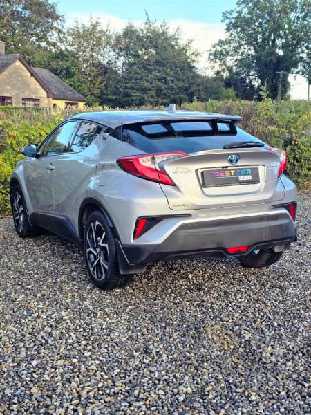 2019 Toyota C-HR - photo 8