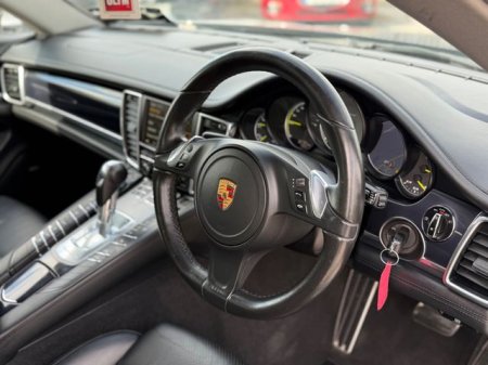 2015 Porsche Panamera - photo 11