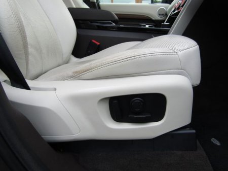 2017 Land Rover Discovery - photo 23