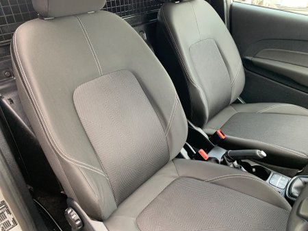 2022 Ford Fiesta - photo 14