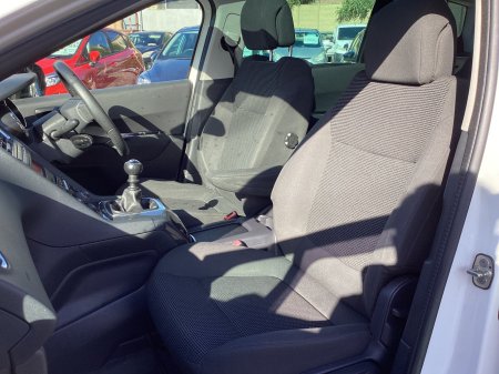 2014 Peugeot 5008 - photo 18