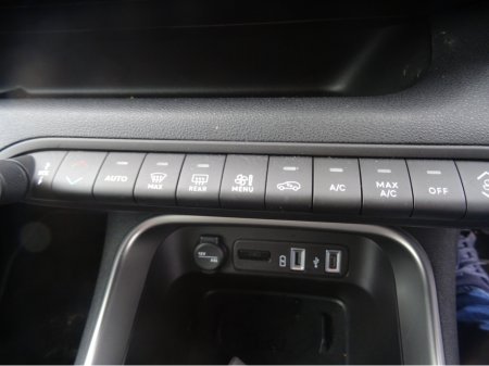 2025 Jeep Avenger - photo 13