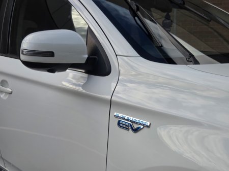 2016 Mitsubishi Outlander - photo 11