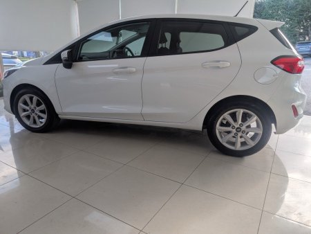 2022 Ford Fiesta - photo 2