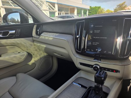 2020 Volvo XC60 - photo 3