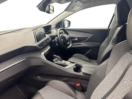 2020 Peugeot 3008 - photo 2
