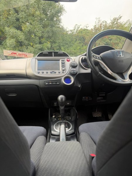 2011 Honda Fit - photo 16