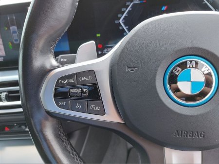 2024 BMW 3-Series - photo 16