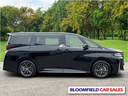 2025 Toyota Alphard - photo 8