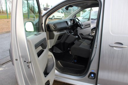 2022 Vauxhall Vivaro - photo 7