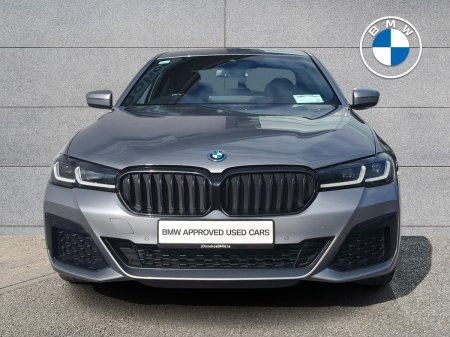 2023 BMW 5-Series - photo 16
