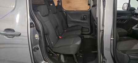 2022 Vauxhall Combo - photo 11