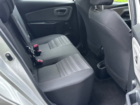 2016 Toyota Yaris - photo 10