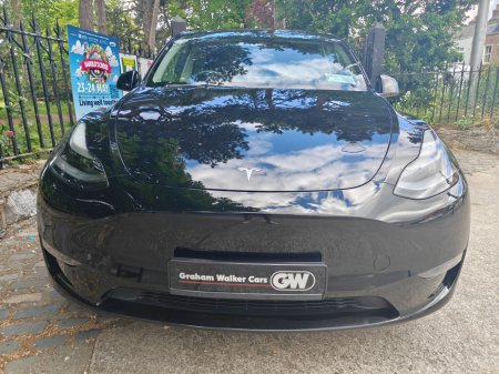2024 Tesla Model Y - photo 3