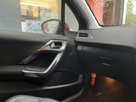 2017 Peugeot 2008 - photo 11